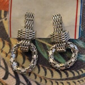 SILVER CHAIN HOOP EARRINGS
